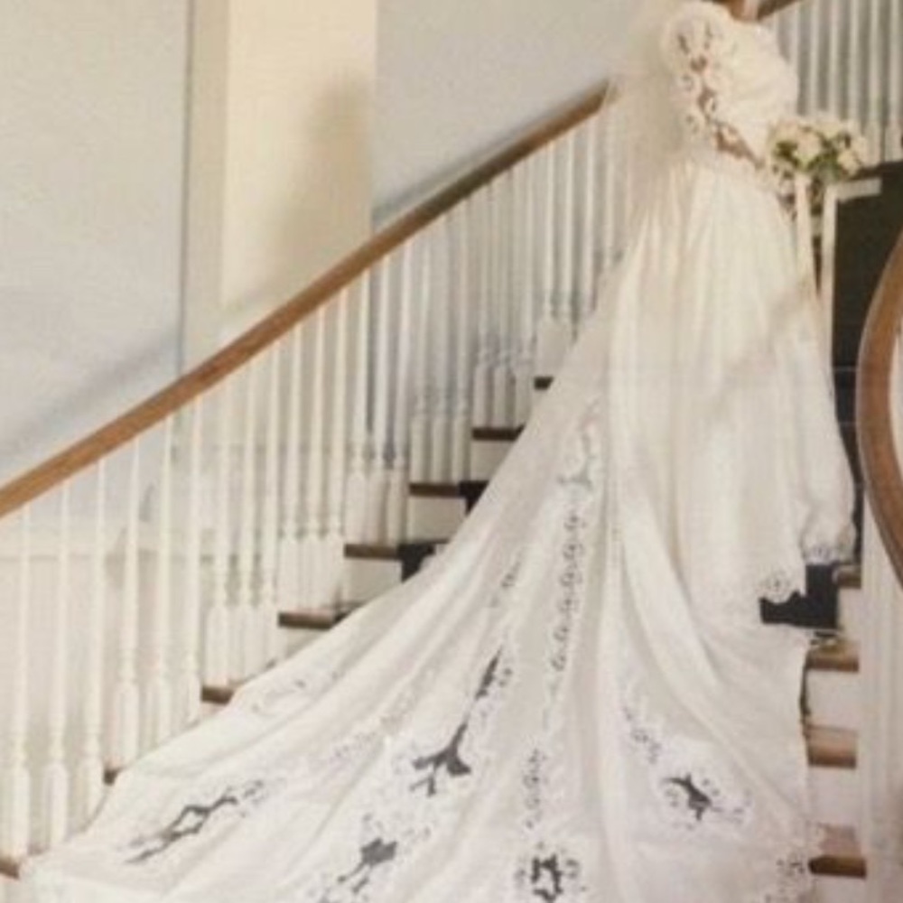 Wedding gown in keepsake box PRICE REDUCED!