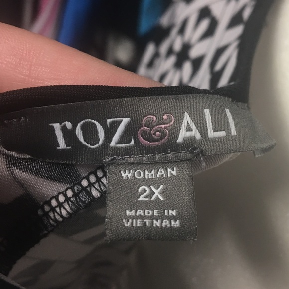 Poncho style top - Picture 3 of 3