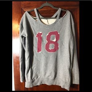 FREE PEOPLE SWEATSHIRT