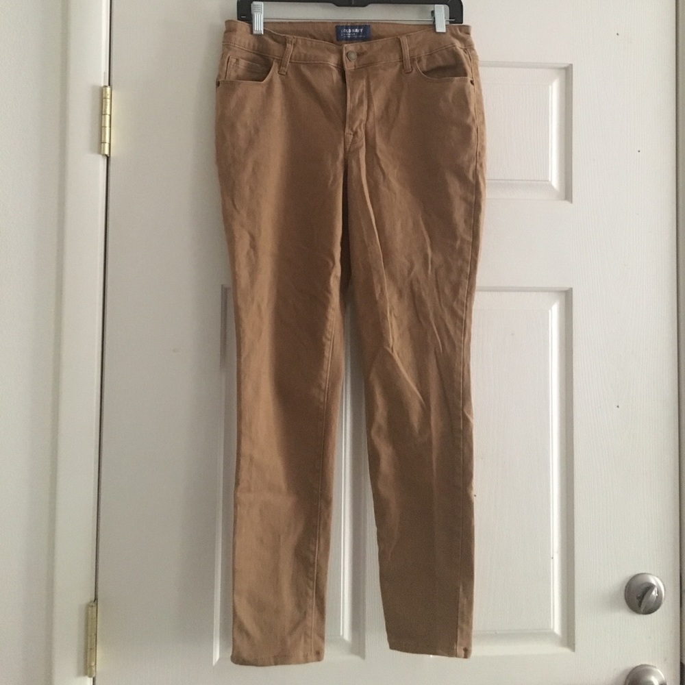 Old Navy camel rockstar jeans 10