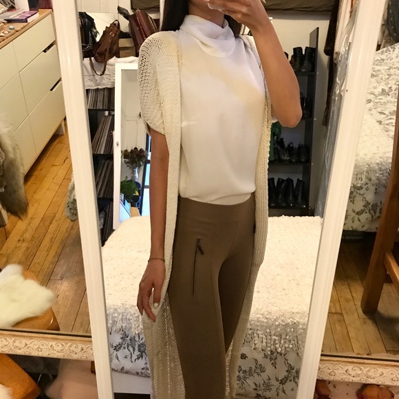 ❌SOLD❌Reformation White Turtle Neck Sleeveless Top - Picture 6 of 8