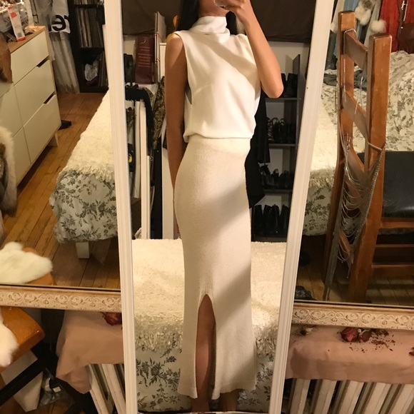 ❌SOLD❌Reformation White Turtle Neck Sleeveless Top - Picture 4 of 8