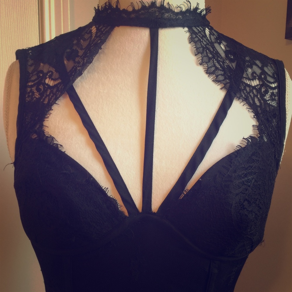 Bebe black size 2 lace dress