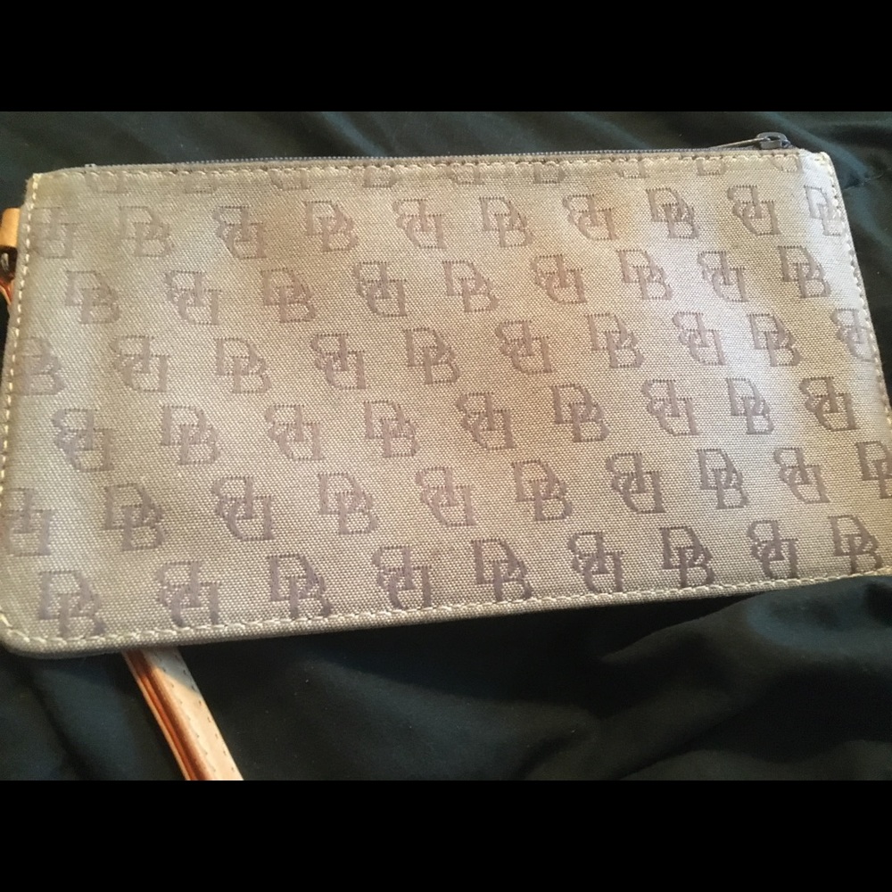 Dooney & Bourke Wristlet
