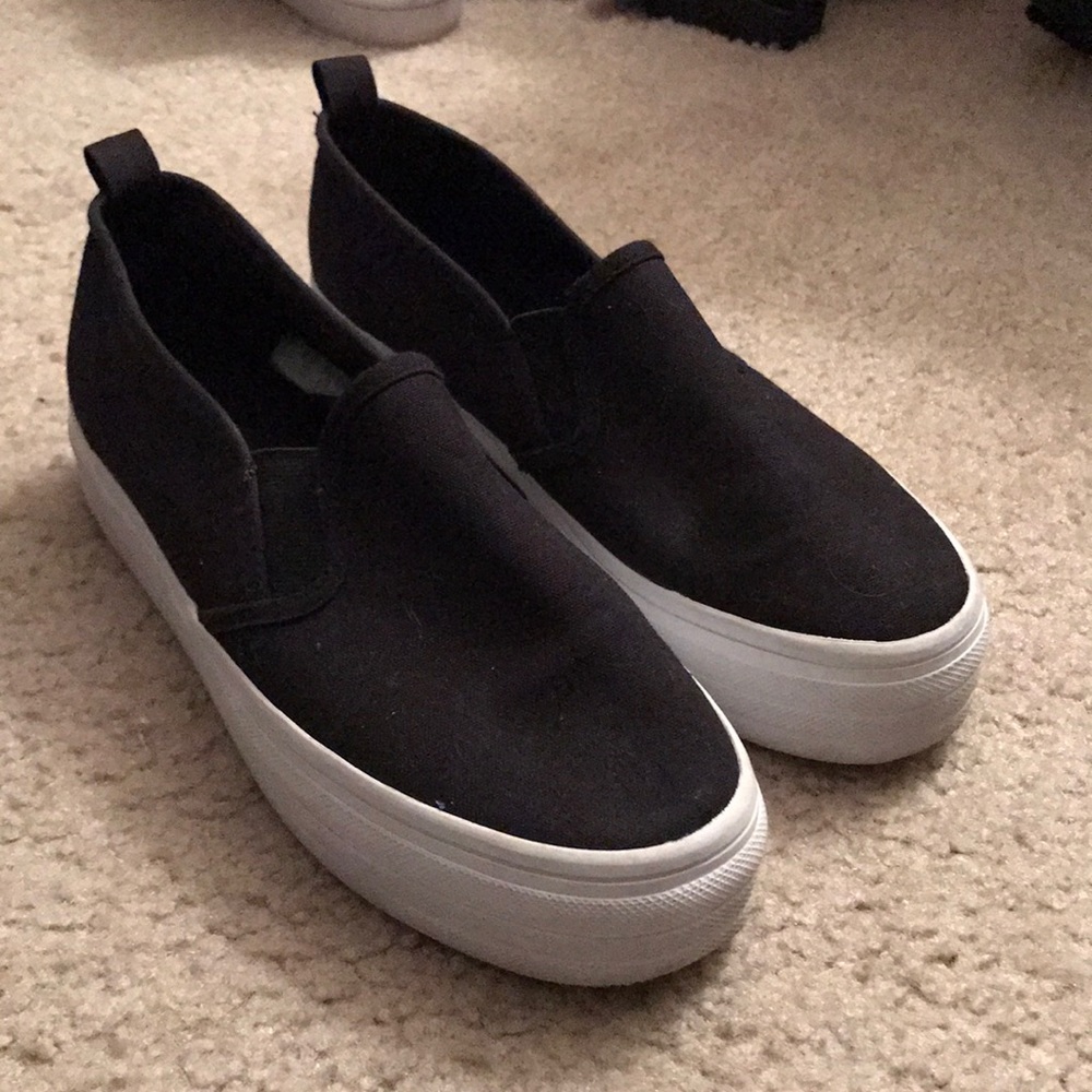 H&M | Black Slip On Platform Sneakers | US 7