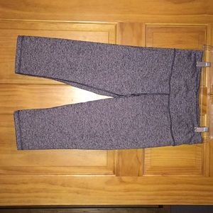 Victoria's Secret Knockout cropped leggings