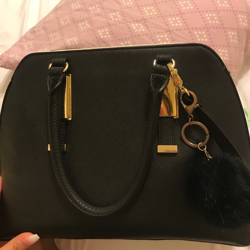 Shoulder bag