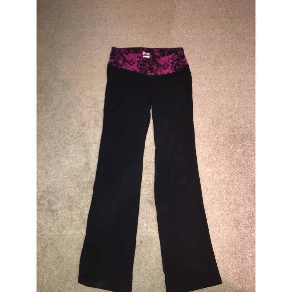 Old Navy Yoga Pants*NEVER WORN*