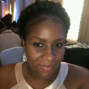 Meet your Posher, Aliya