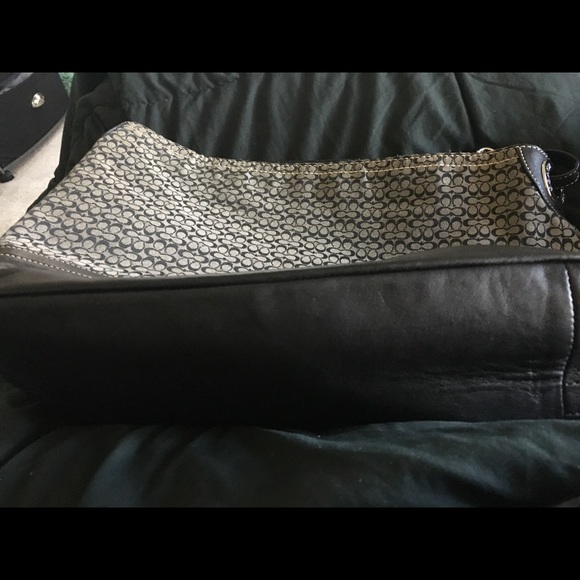 Coach Hobo Bag - Picture 2 of 4