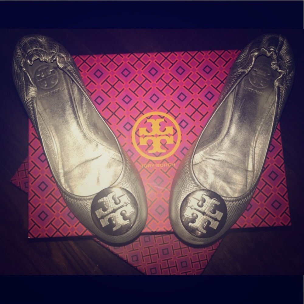 Metallic Silver TORY BURCH Reva Flats