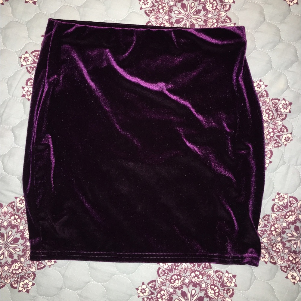Satin skirt