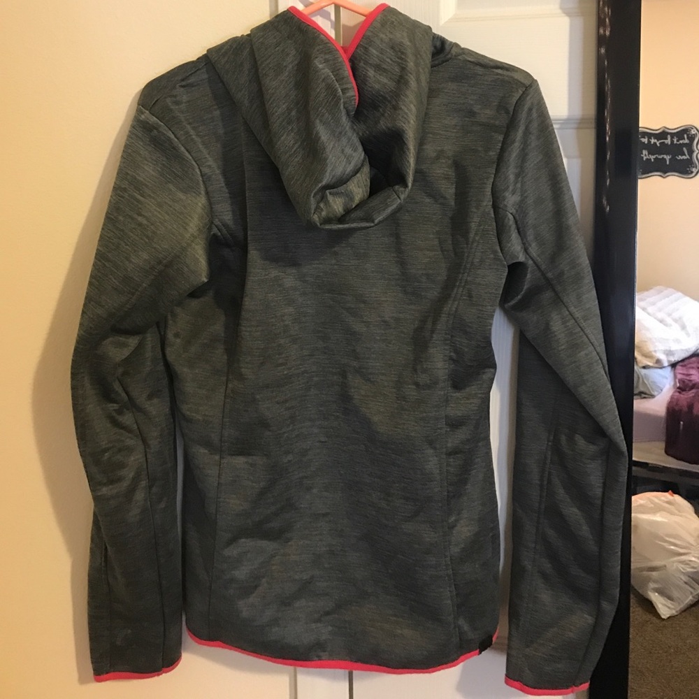 Bench. jacket - Picture 2 of 2