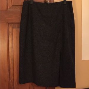 Stretch wool pencil skirt