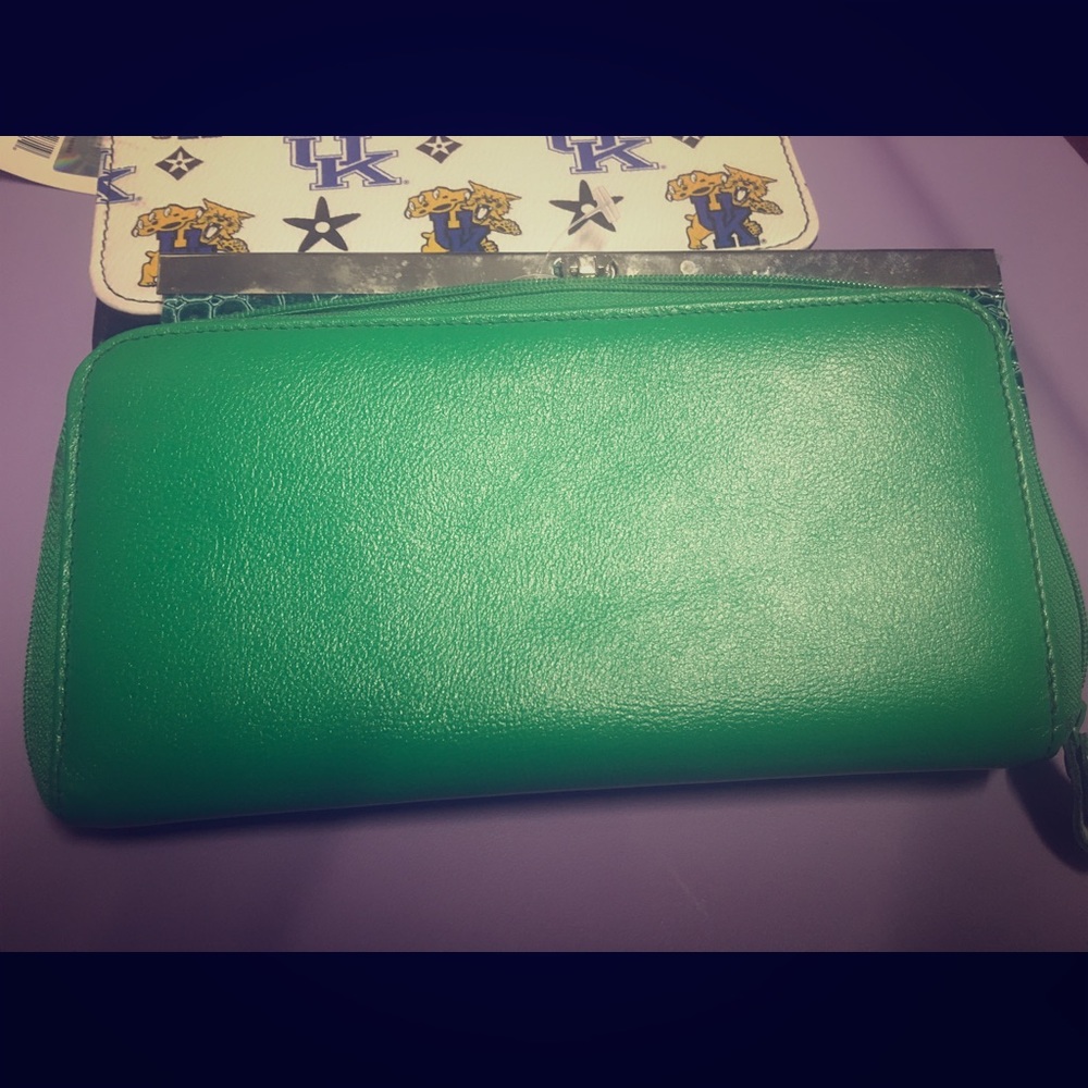 Green leather wallet
