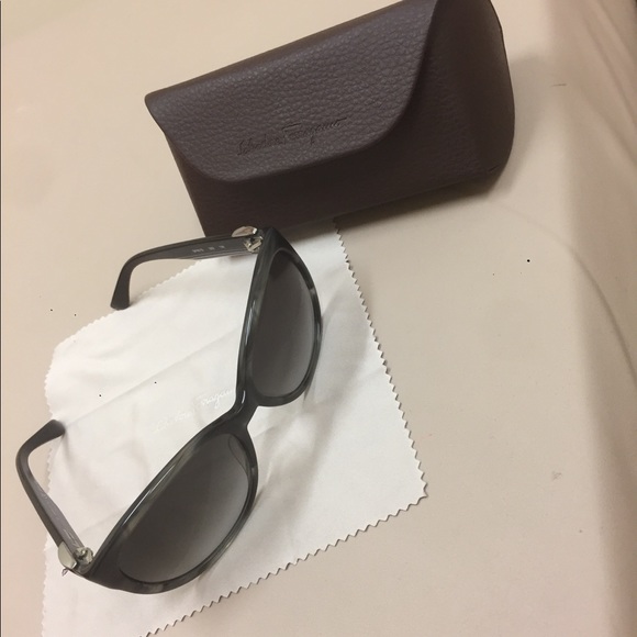 SOLD Salvatore Ferragamo Sunglasses - Picture 6 of 7