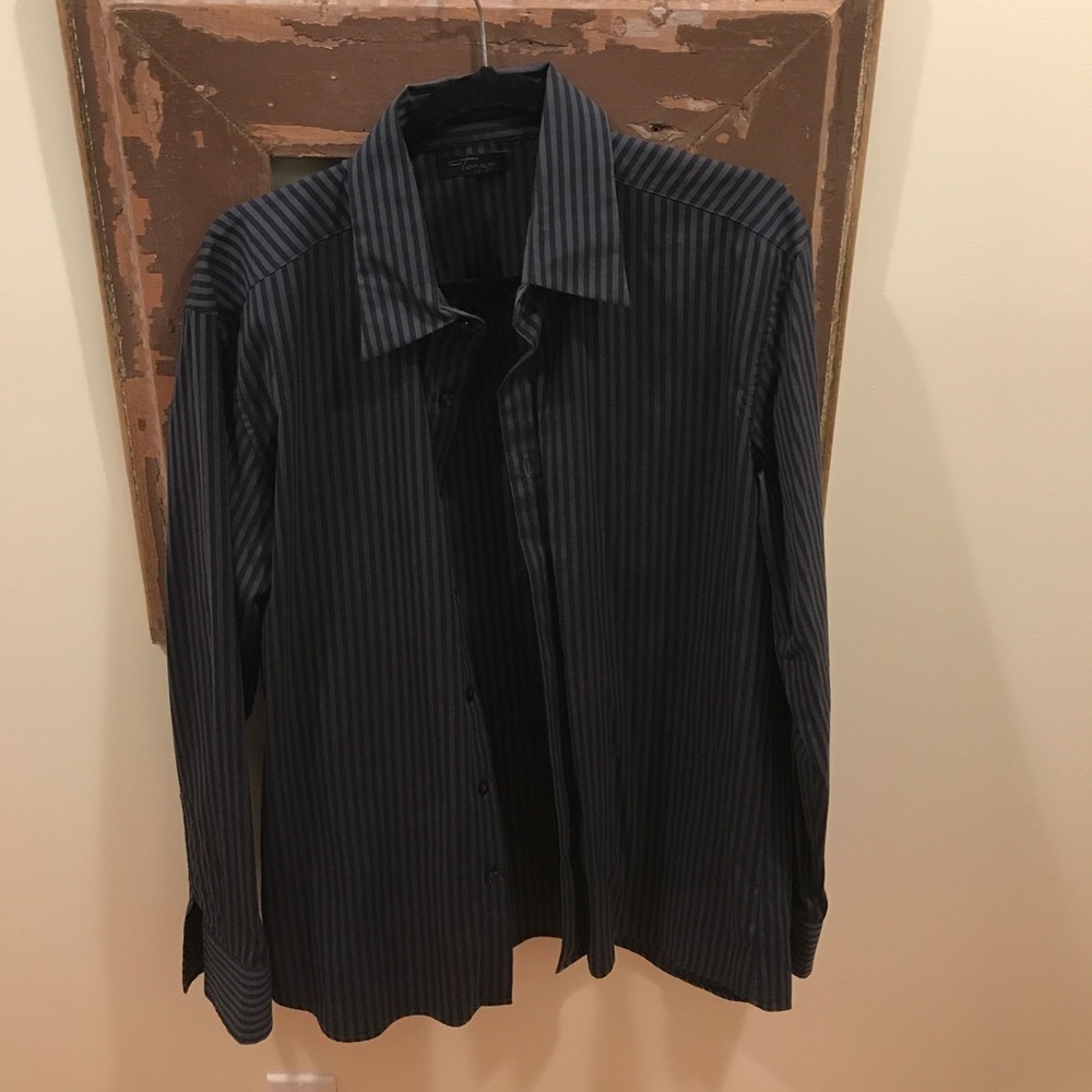 Men's black and grey button down