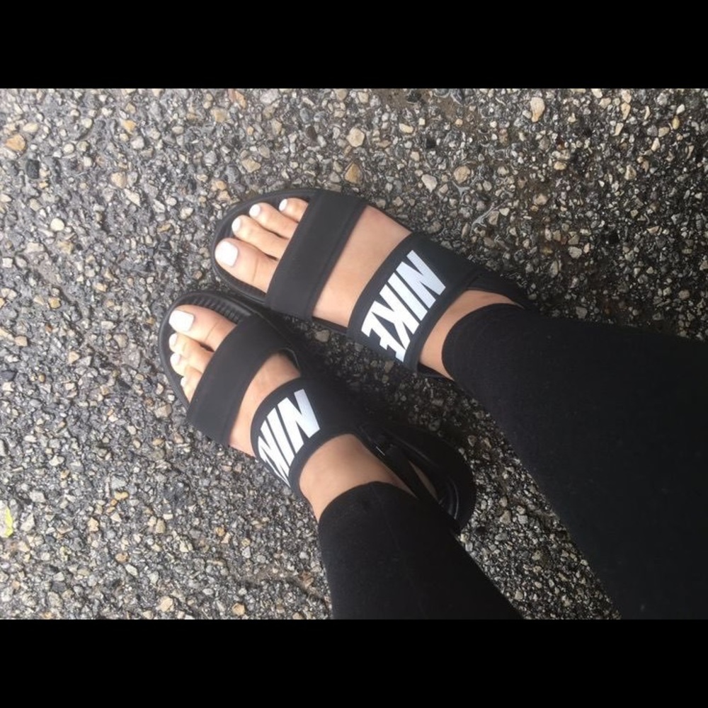 Nike Tanjun Sandal
