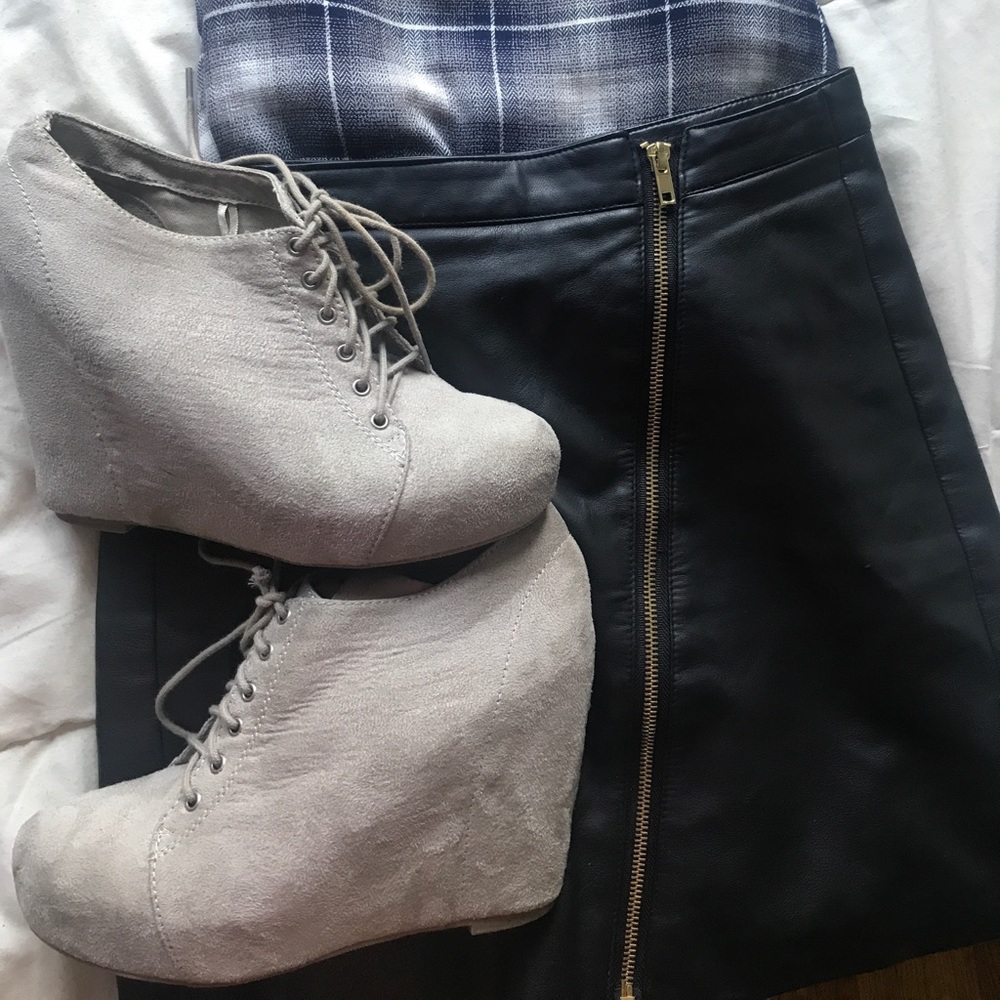 Pacsun grey wedge booties