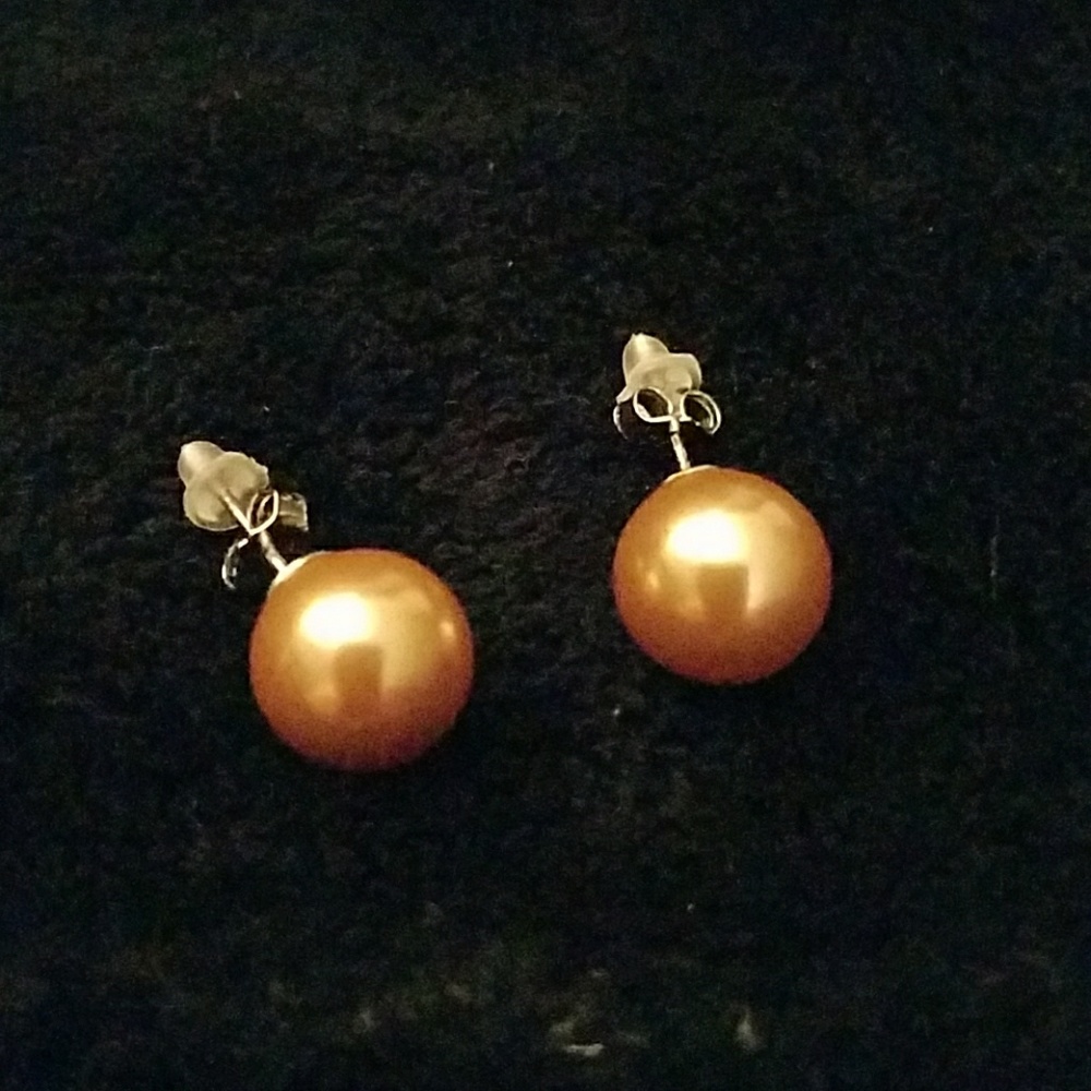 Vintage Gold  Faux Pearl Earrings
