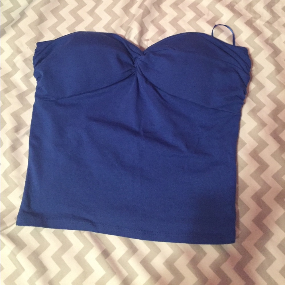 Strapless croptop