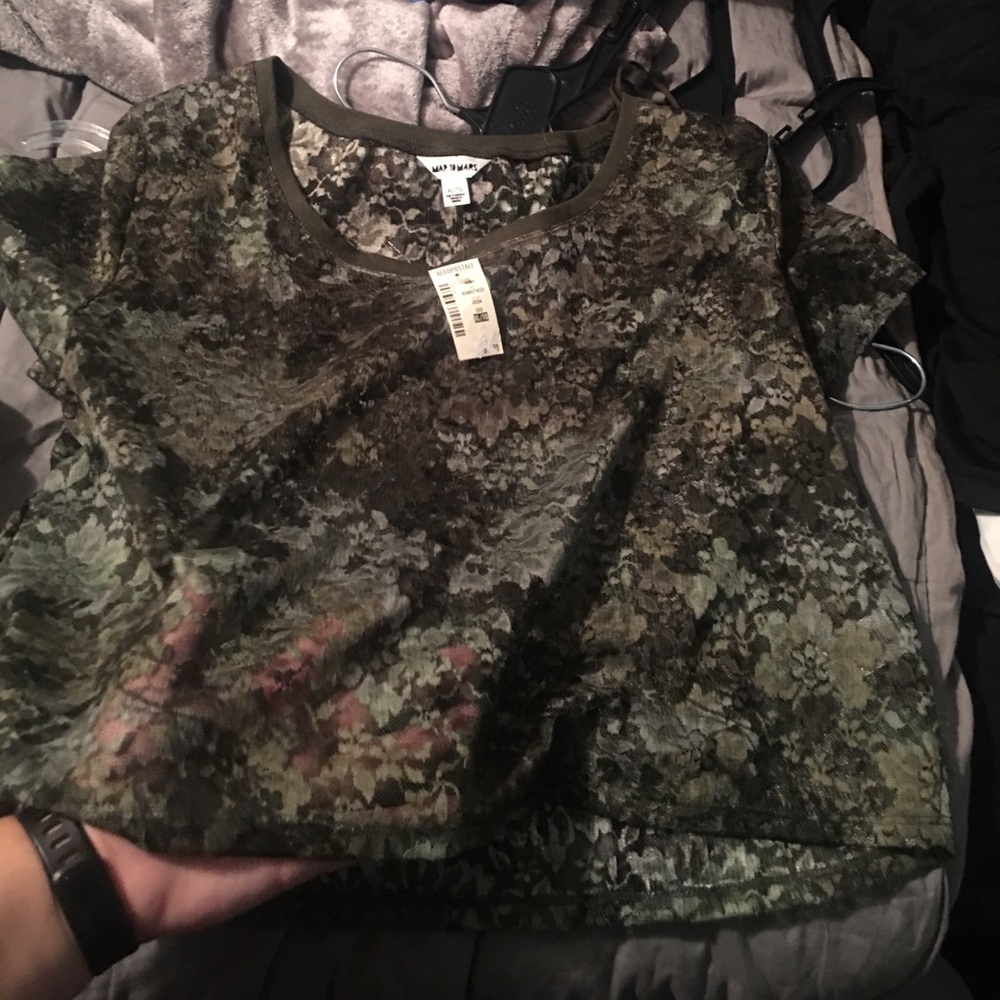 NWT Aeropostale crop top