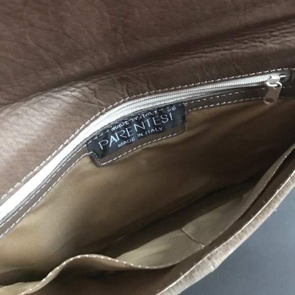 Stylish leather  crossbody bag clutch PARENTESI - Picture 7 of 7