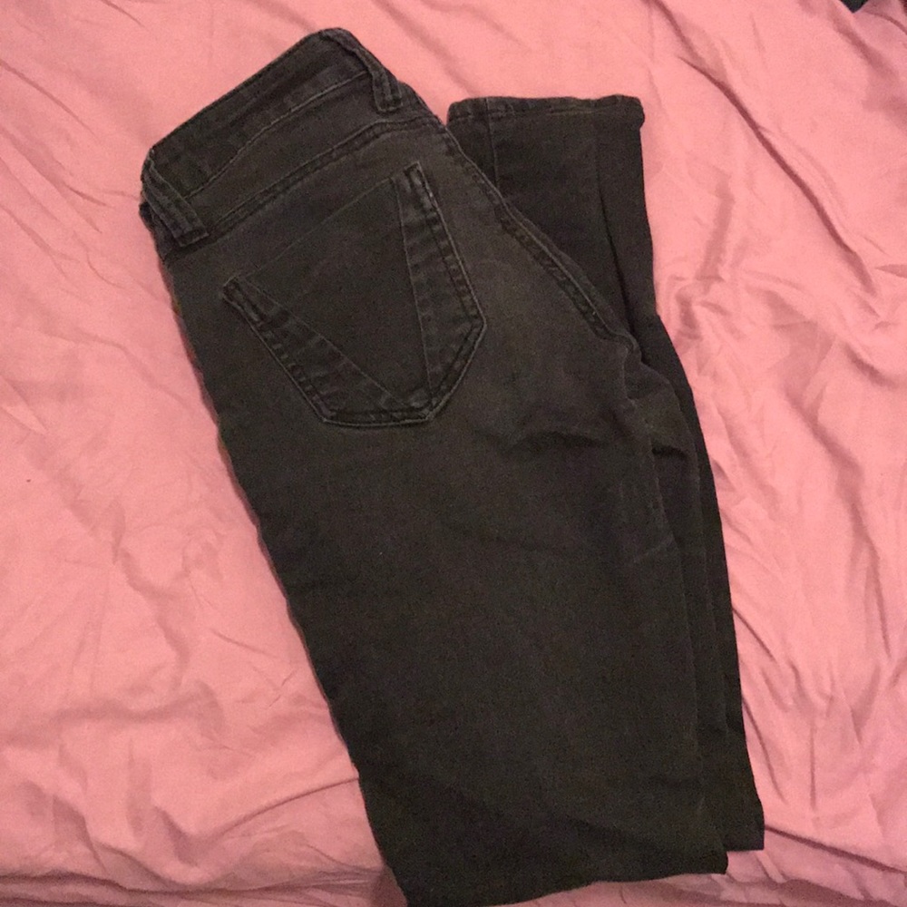 STS Blue low waisted black jeans