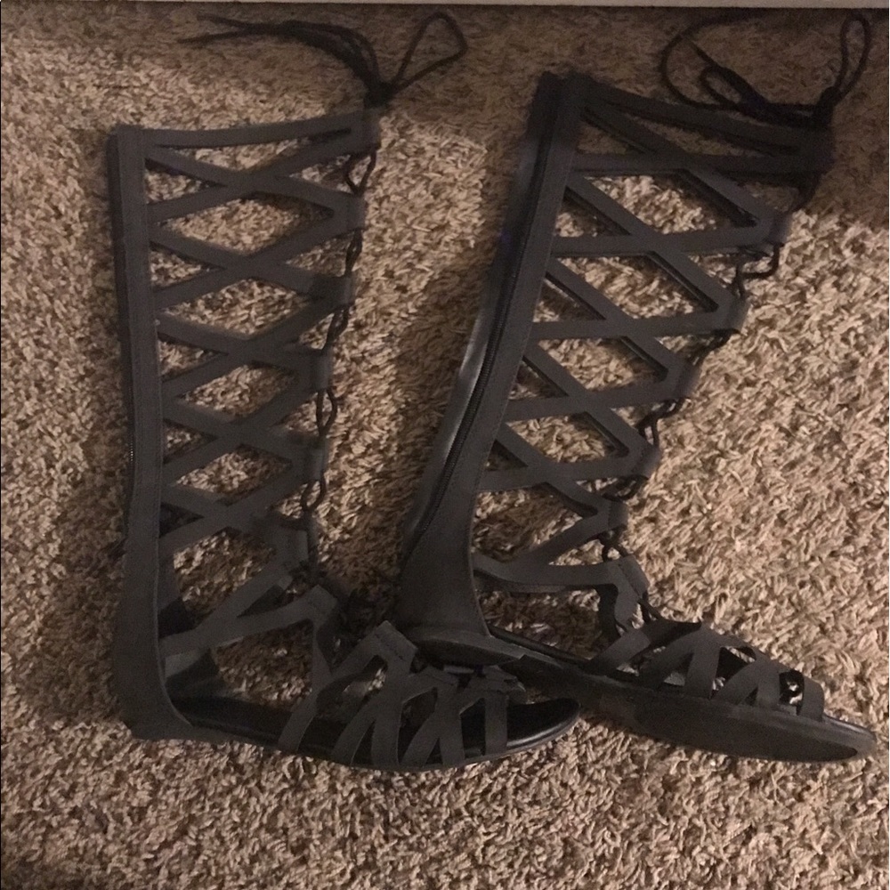 Black gladiators sandals size 8 1/2