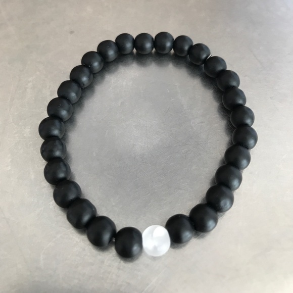 Handmade glass bead stretch bracelets - Picture 4 of 5