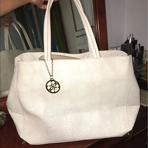Guess tote bag