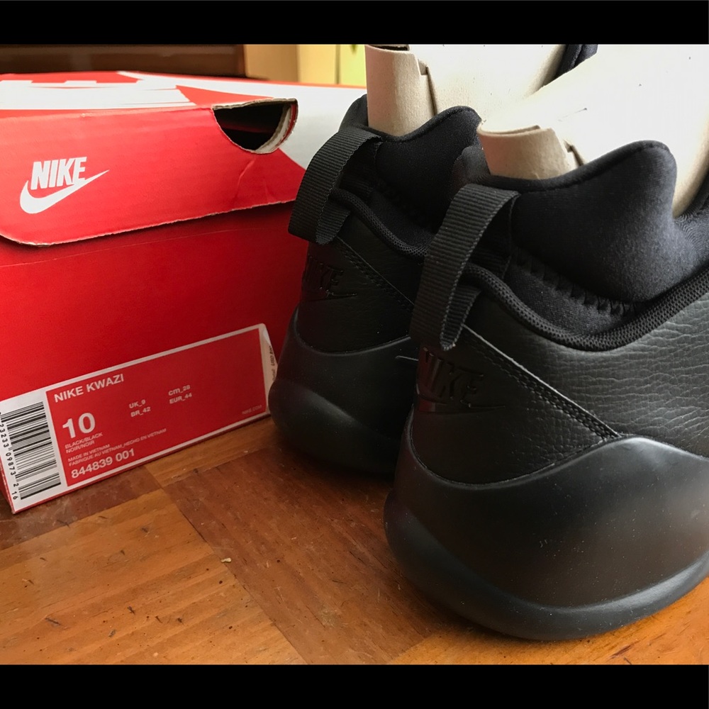 Nike Kwazi Black Sz 10