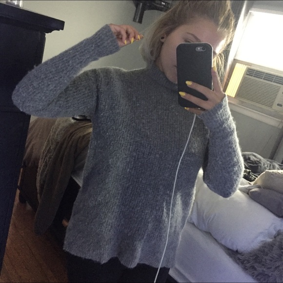 ❤️SOLD❤️ Madewell turtleneck sweater - Picture 3 of 5