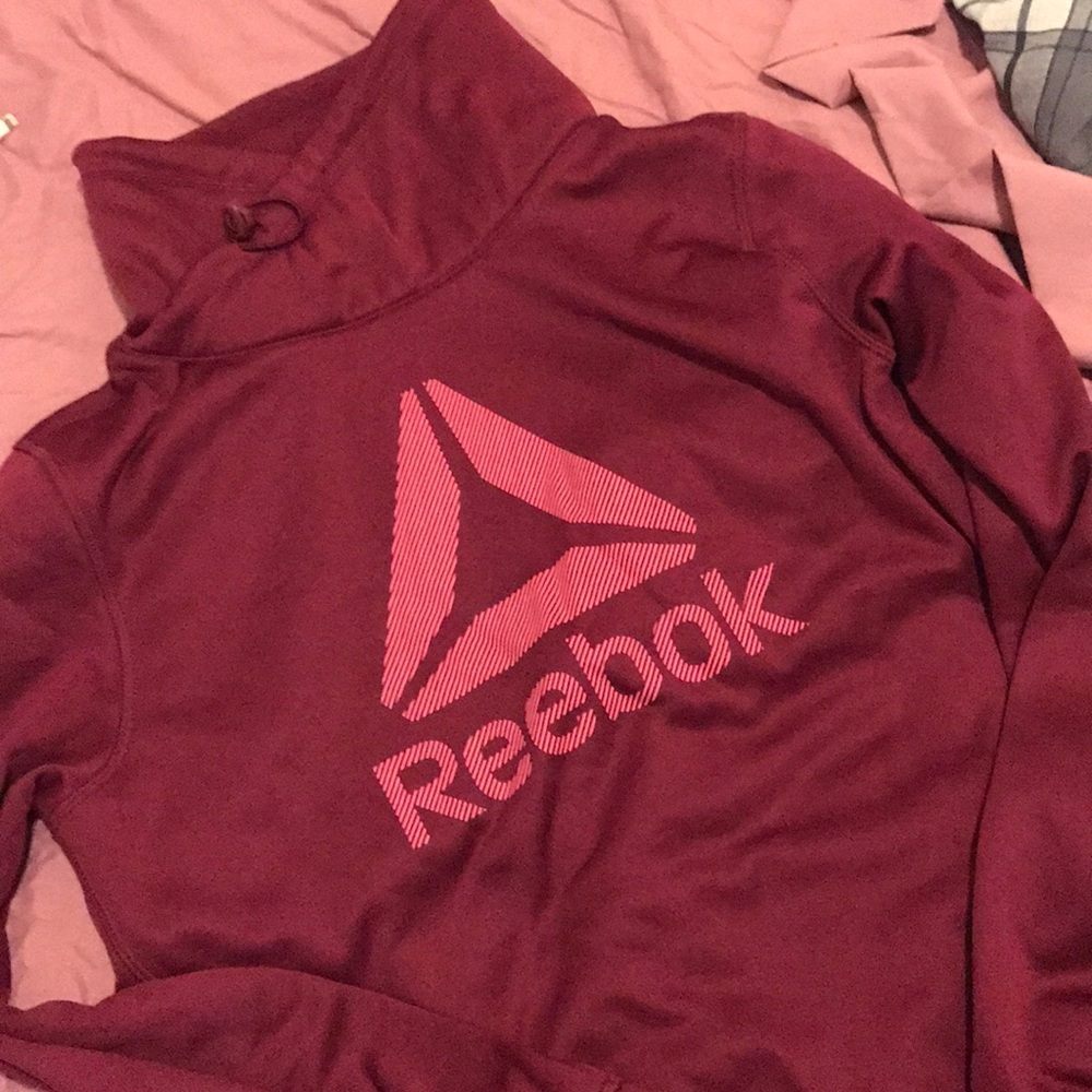 Reebok running sweatshirt like new!