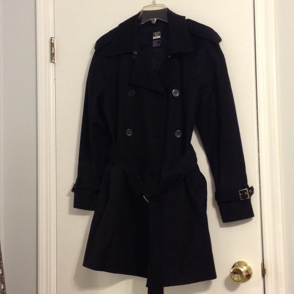 Women's thigh length trench