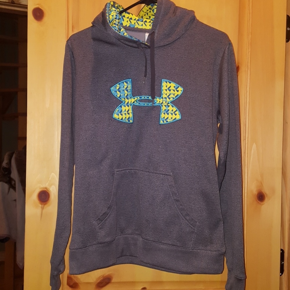 UA hoody
