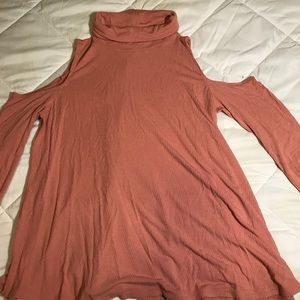 Cold shoulder turtle neck