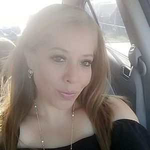 Meet your Posher, Aurora mandy