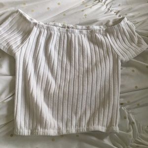 Brandy Melville crop top