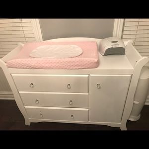 Changing table