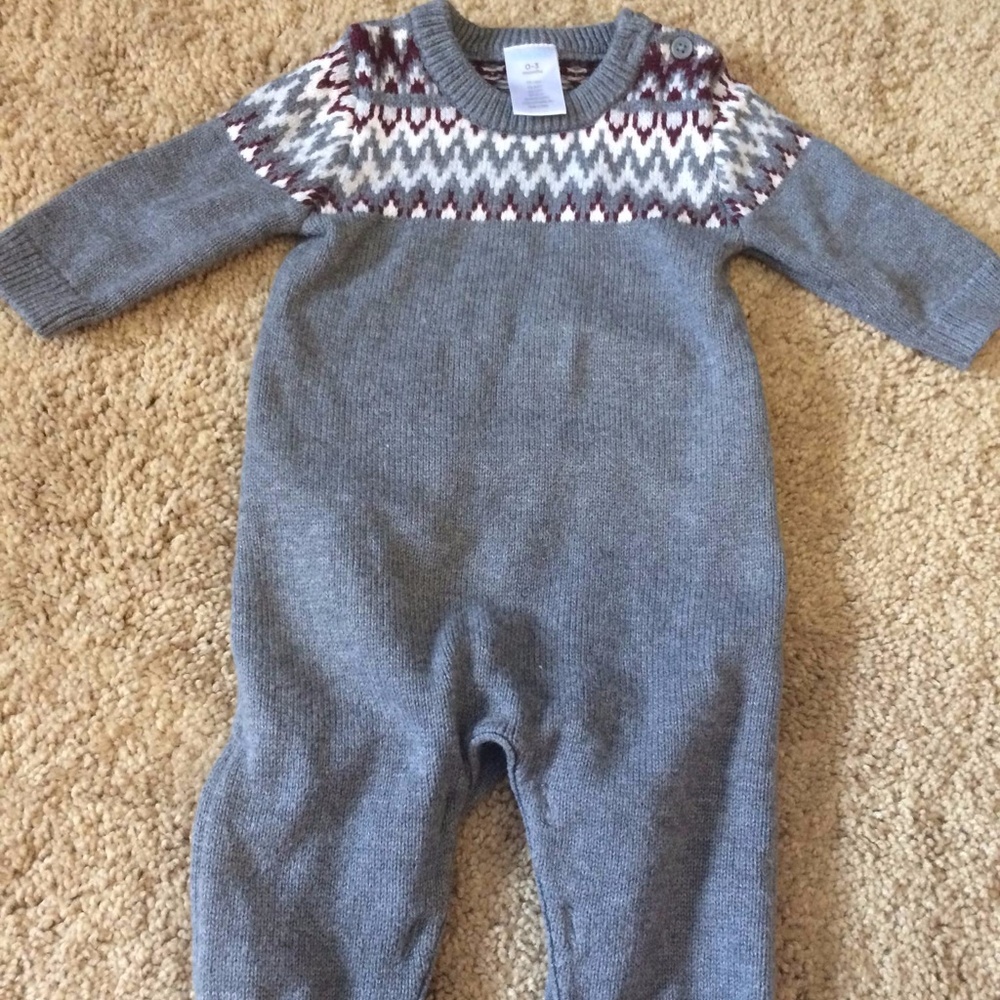 Cutest holiday outfit! Only worn once.