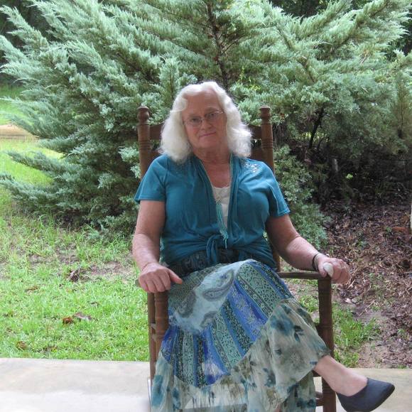 Meet your Posher, Kimberly - Picture 1 of 1