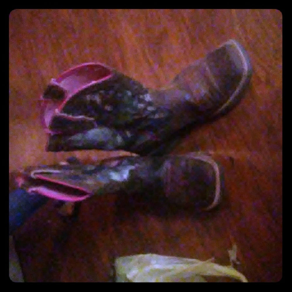 Ariat