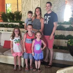 Meet your Posher, Kaylaryan