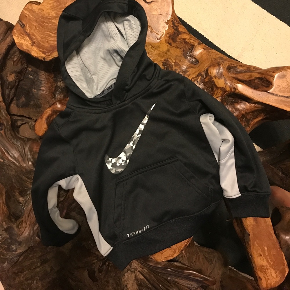 Nike sweatshirt