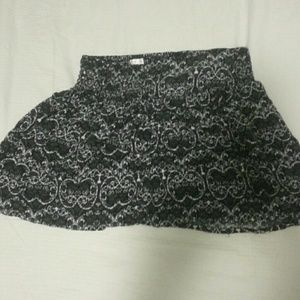 *DONATED!* Gray & white comfy midi skirt