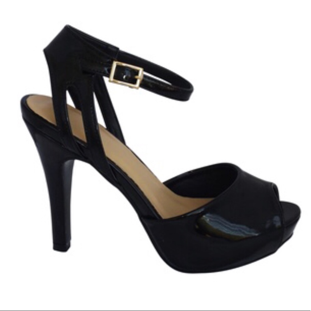 BNWT Sz 5 Miss mafia basic black platform Pump