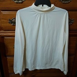 Off-white turtleneck Off-white turtleneck