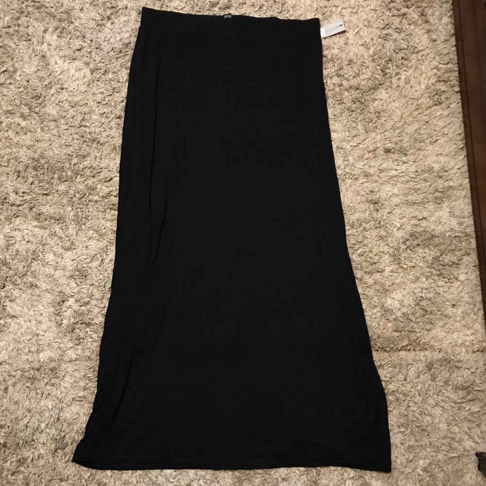 Long black skirt
