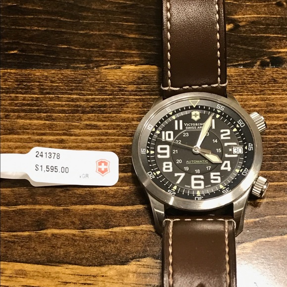 Men\'s Victorinox watch